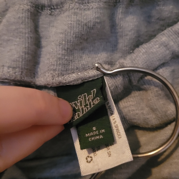 Wild Fable Rainbow Cropped Hoodie and Jogger Pants Matching Set - Picture 8 of 10